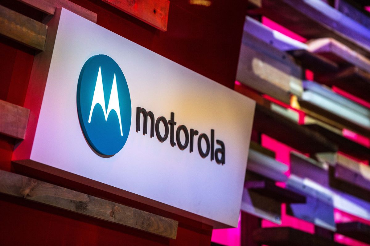 How to Enable Safe Mode on Motorola One Power XT1942-2