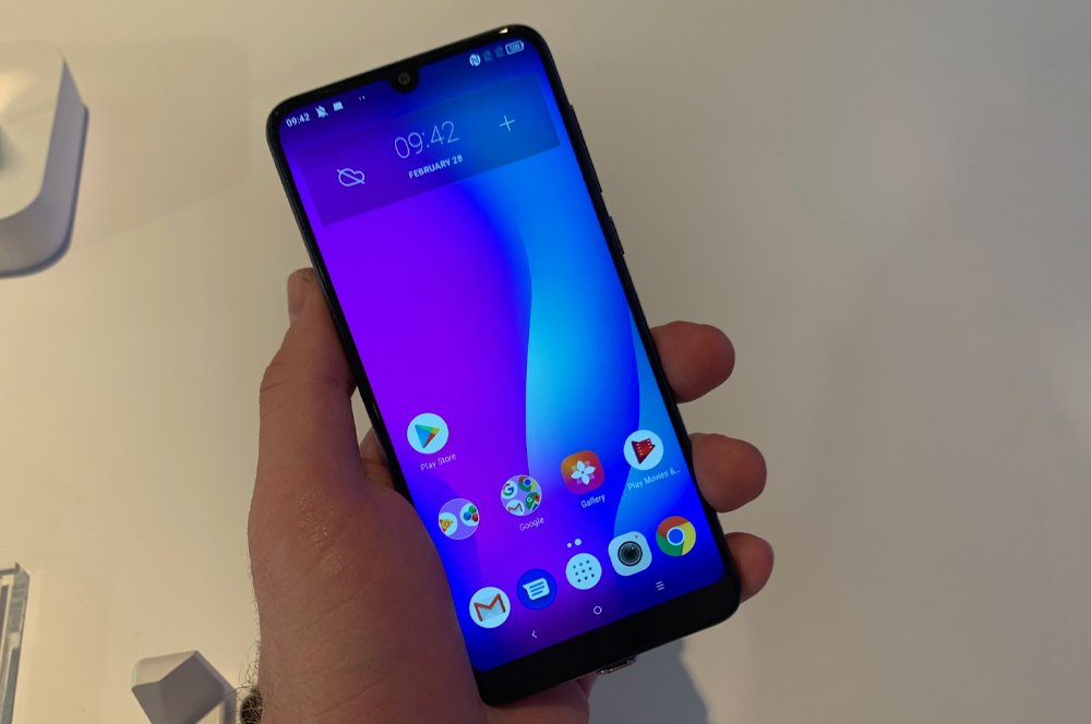 How to boot into safe mode on Alcatel 3 (2019)