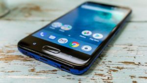 How to boot into safe mode on HTC U11 Life