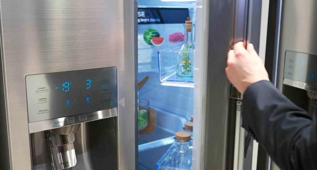 samsung fridge lower ice maker not working