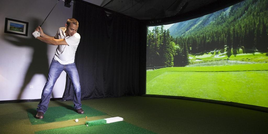 The Benefits of Using a Golf Simulator